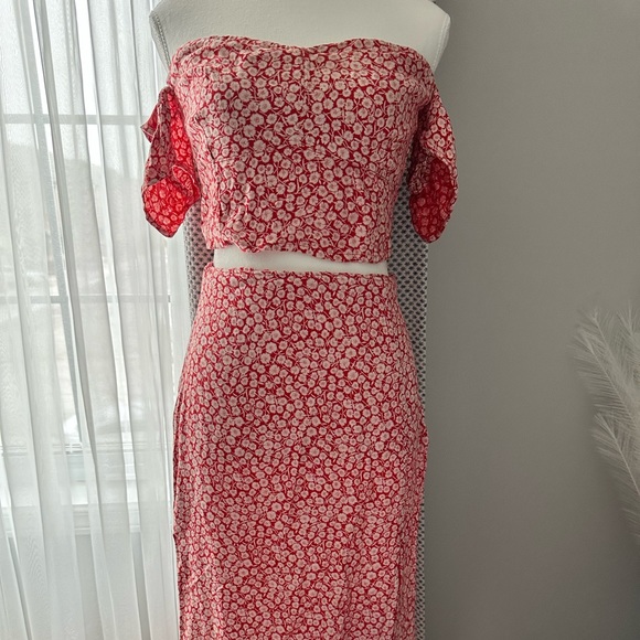 Abercrombie & Fitch Floral Cropped Top - Red - Picture 2 of 6